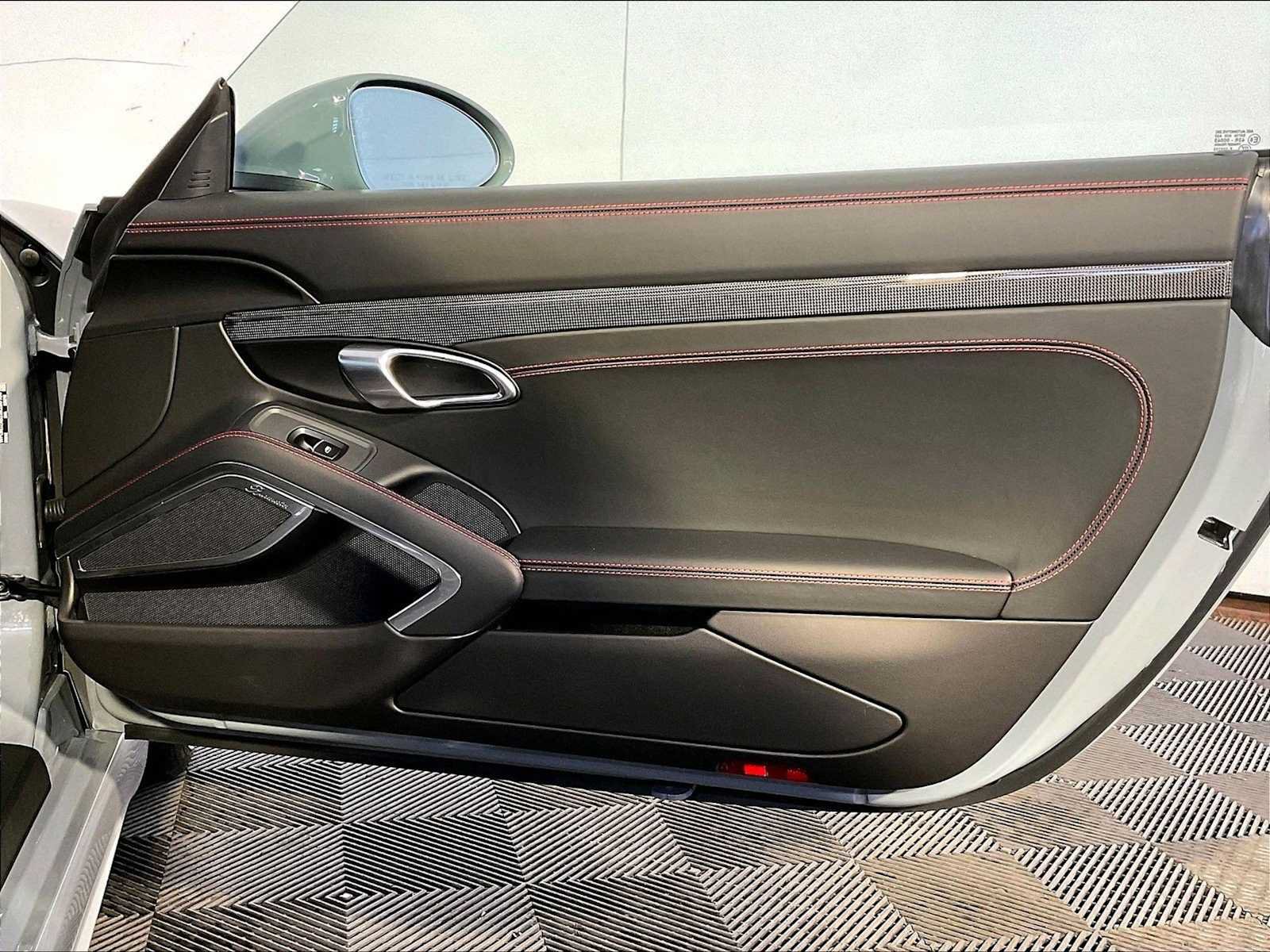 Certified 2025 Porsche 718 Cayman GTS RWD image 26