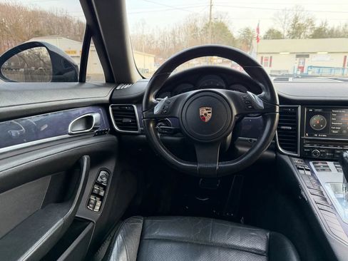 Used 2011 Porsche Panamera image 31