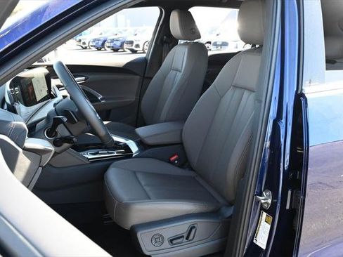 Certified 2025 Audi Q5 Premium w/ Convenience Package AWD/4WD image 16