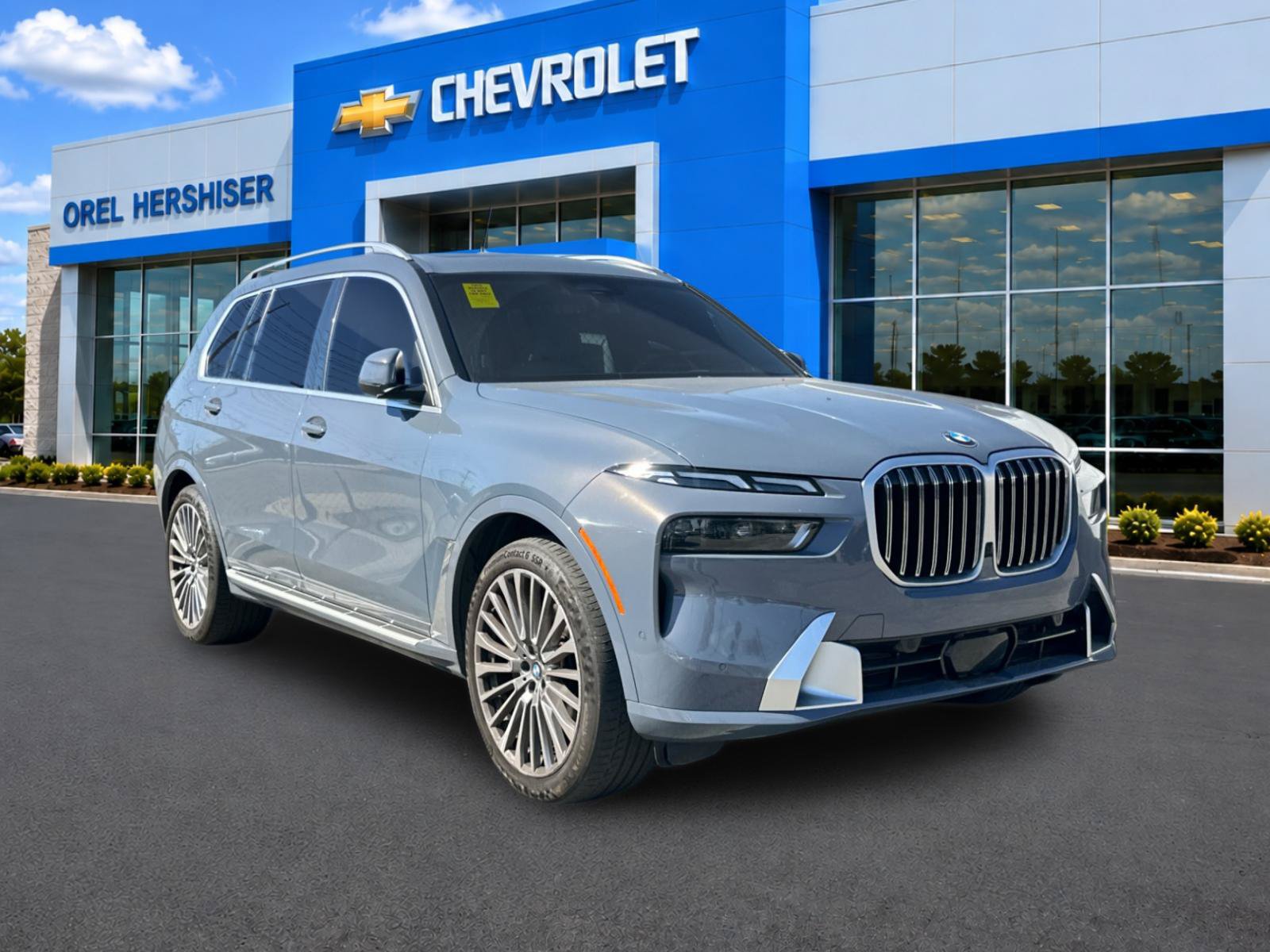 Used 2024 BMW X7 xDrive40i w/ Climate Comfort Package AWD/4WD image 2