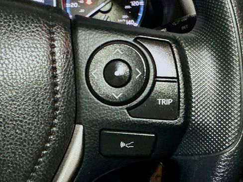 Used 2018 Toyota RAV4 LE w/ All Weather Liner Package AWD/4WD image 32