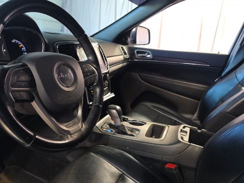 Used 2020 Jeep Grand Cherokee Limited w/ Luxury Group II RWD image 14