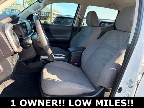Used 2023 Toyota Tacoma SR5 w/ Technology Package AWD/4WD image 14