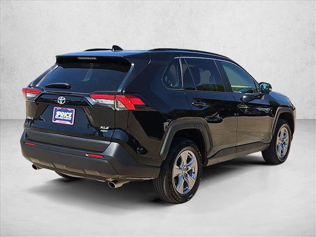 Used 2025 Toyota RAV4 XLE AWD/4WD image 5