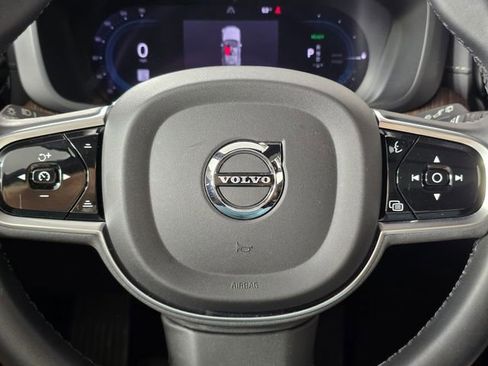 Used 2023 Volvo XC60 T8 Ultimate w/ Climate Package image 27
