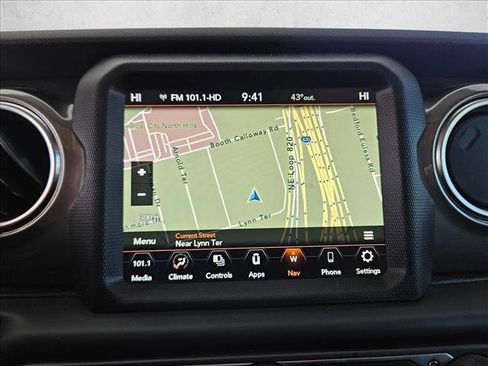 Used 2020 Jeep Gladiator Overland image 13