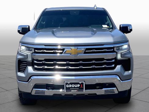 Used 2023 Chevrolet Silverado 1500 LTZ w/ LTZ Premium Package AWD/4WD image 4