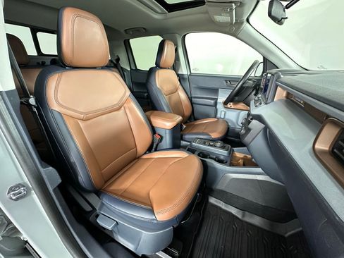 Used 2022 Ford Maverick Lariat w/ Lariat Luxury Package image 6