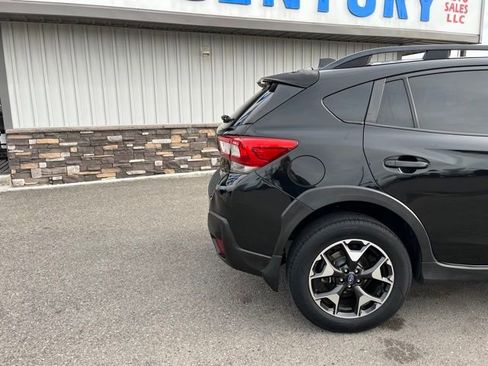 Used 2019 Subaru Crosstrek 2.0i Premium w/ Eyesight System image 16