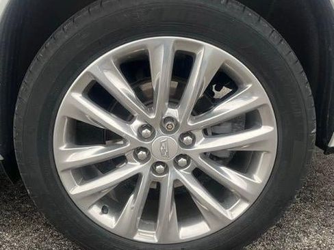 Used 2022 Cadillac XT6 Premium Luxury AWD/4WD image 22