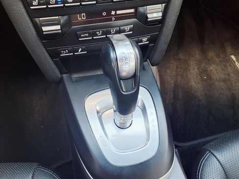 Used 2009 Porsche 911 Cabriolet image 24