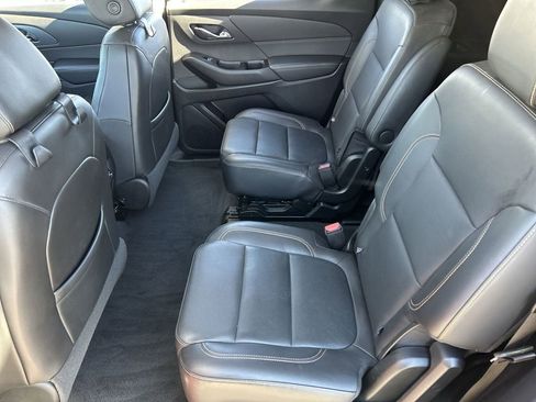 Used 2020 Chevrolet Traverse Premier image 26