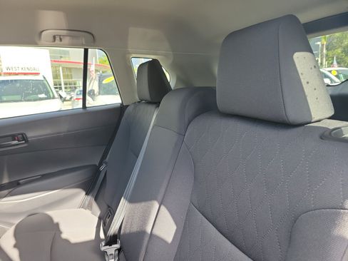 Used 2023 Toyota Corolla Cross LE FWD image 13