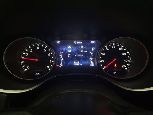 Used 2018 Jeep Compass Limited image 23