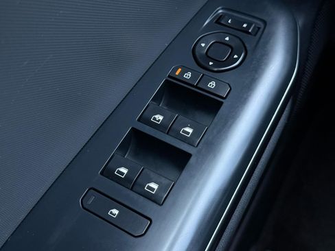 Used 2025 Kia K4 FWD image 19