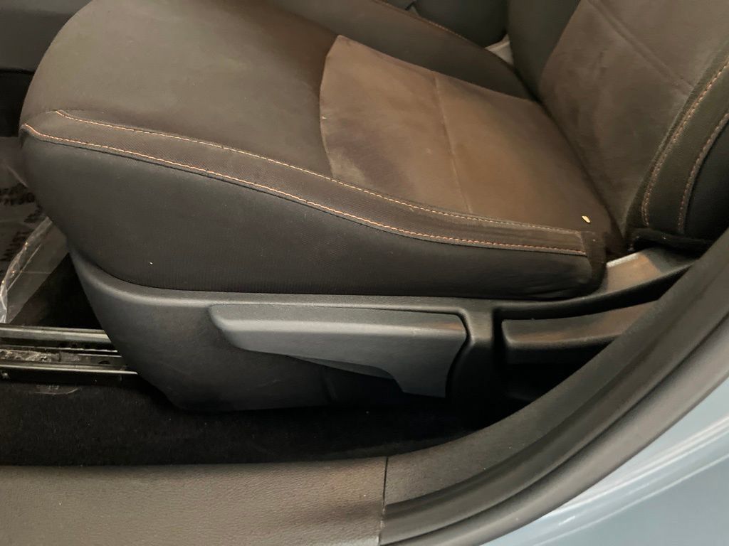 Used 2025 Nissan Sentra SR FWD image 49