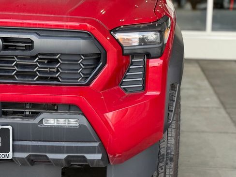 New 2025 Toyota Tacoma TRD Off-Road image 5