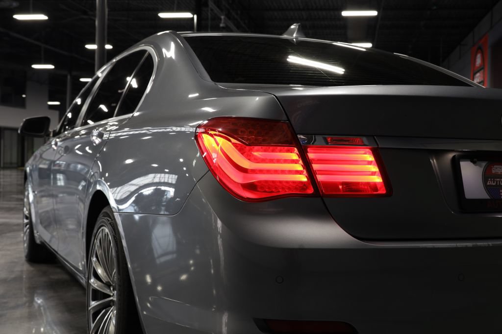Used 2012 BMW 740Li RWD image 34