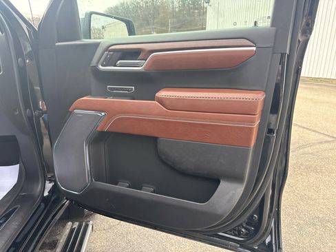 Used 2022 GMC Sierra 1500 Denali Ultimate AWD/4WD image 29