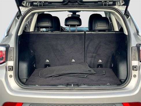 Certified 2020 Jeep Compass Latitude image 22