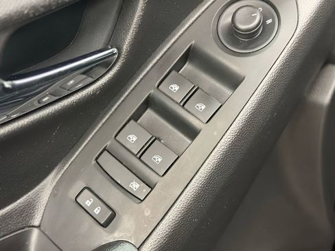 Certified 2022 Chevrolet Trax LS w/ Tint and Cruise Package image 33