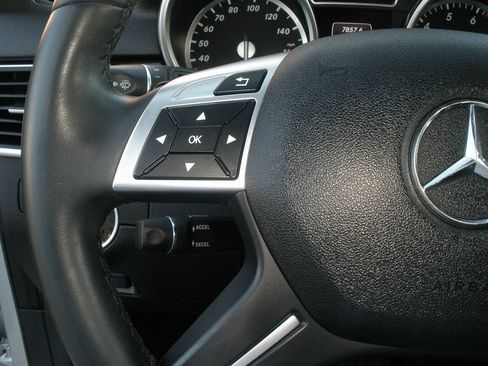 Used 2015 Mercedes-Benz ML 350 4MATIC image 37