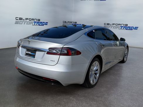 Used 2018 Tesla Model S 75D image 5