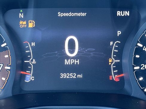 Used 2022 Jeep Compass Latitude image 10