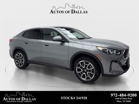 Used 2025 BMW X2 xDrive28i AWD/4WD image 1