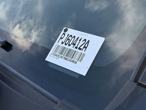 Used 2022 Toyota 4Runner SR5 Premium image 33