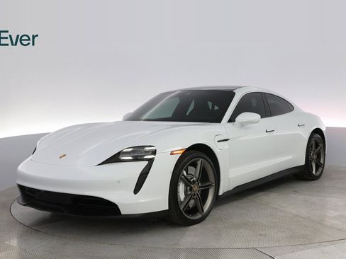 Used 2022 Porsche Taycan 4S image 2