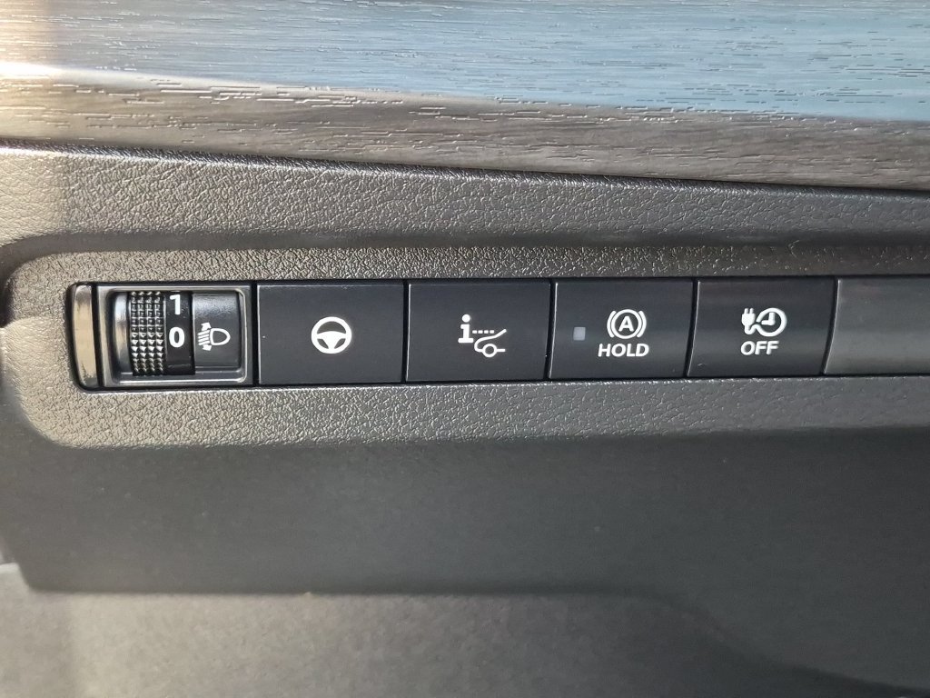 Used 2024 Nissan Ariya FWD image 23