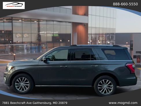Used 2018 Ford Expedition Limited w/ Equipment Group 301A AWD/4WD image 5