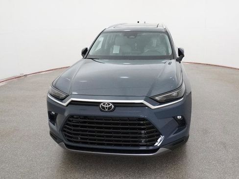New 2026 Toyota Grand Highlander FWD image 2