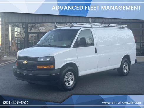 Used 2019 Chevrolet Express 2500 image 1