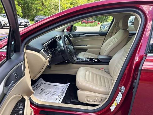 Used 2016 Ford Fusion SE w/ Equipment Group 202A FWD image 26
