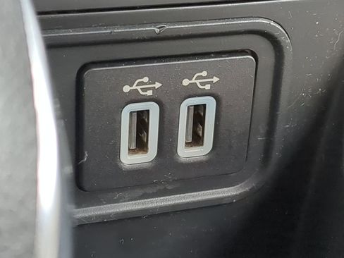 Used 2021 Ford EcoSport S image 30