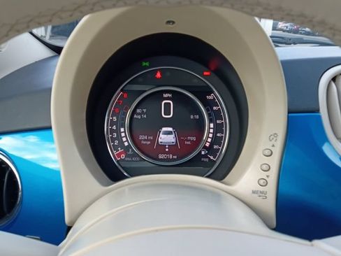 Used 2018 FIAT 500 Pop FWD image 25