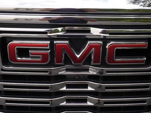 Used 2025 GMC Sierra 1500 Denali w/ Denali Reserve Package AWD/4WD image 44