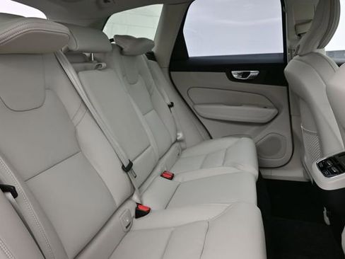 New 2026 Volvo XC60 B5 Ultra w/ Climate Package AWD/4WD image 34