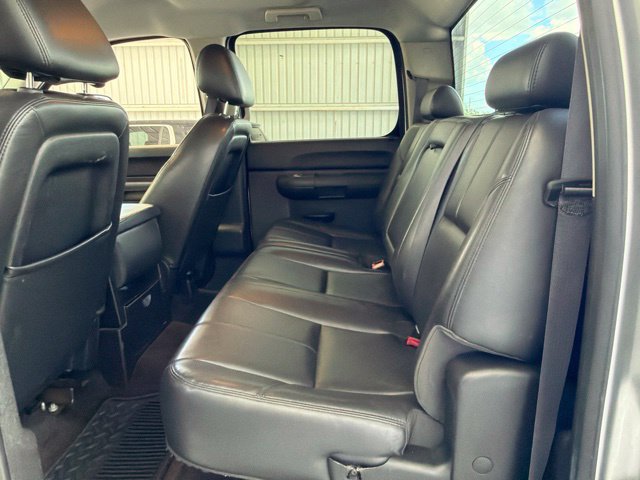 Used 2014 GMC Sierra 2500 SLE w/ HD SLE Premium Package AWD/4WD image 15