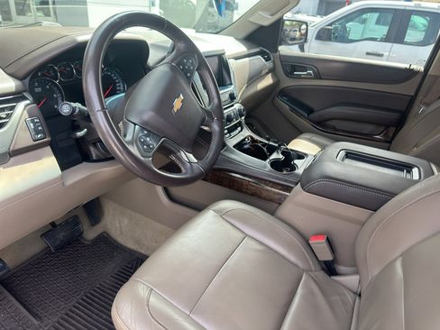 Used 2016 Chevrolet Tahoe LT image 2