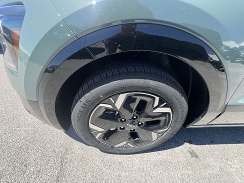 New 2026 Kia Niro Wind FWD image 10