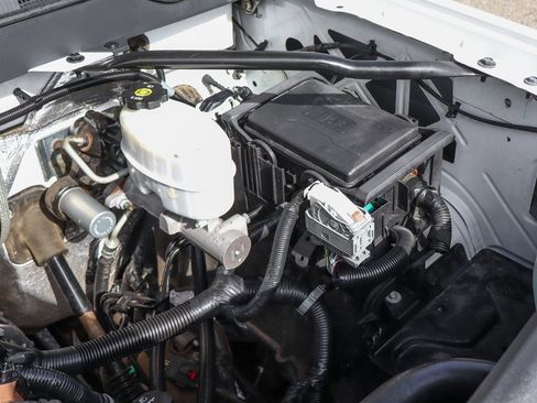 Used 2018 Chevrolet Silverado 2500 W/T w/ WT Convenience Package image 13