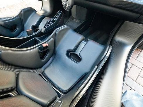 Used 2019 McLaren Senna image 90