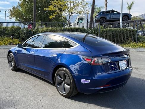 Used 2019 Tesla Model 3 Standard Range Plus RWD image 3