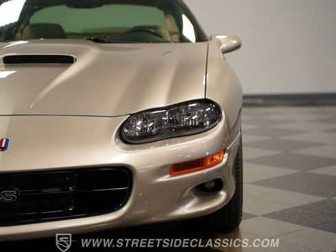 Used 2002 Chevrolet Camaro Z28 w/ SS Performance/Appearance Pkg RWD image 21