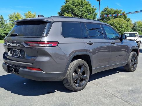 Used 2024 Jeep Grand Cherokee L Altitude AWD/4WD image 6
