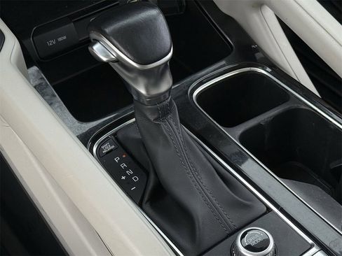 Used 2020 Kia Telluride S w/ S 8 Passenger Seating Package image 19