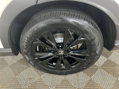 Used 2025 Honda CR-V Sport Touring image 9